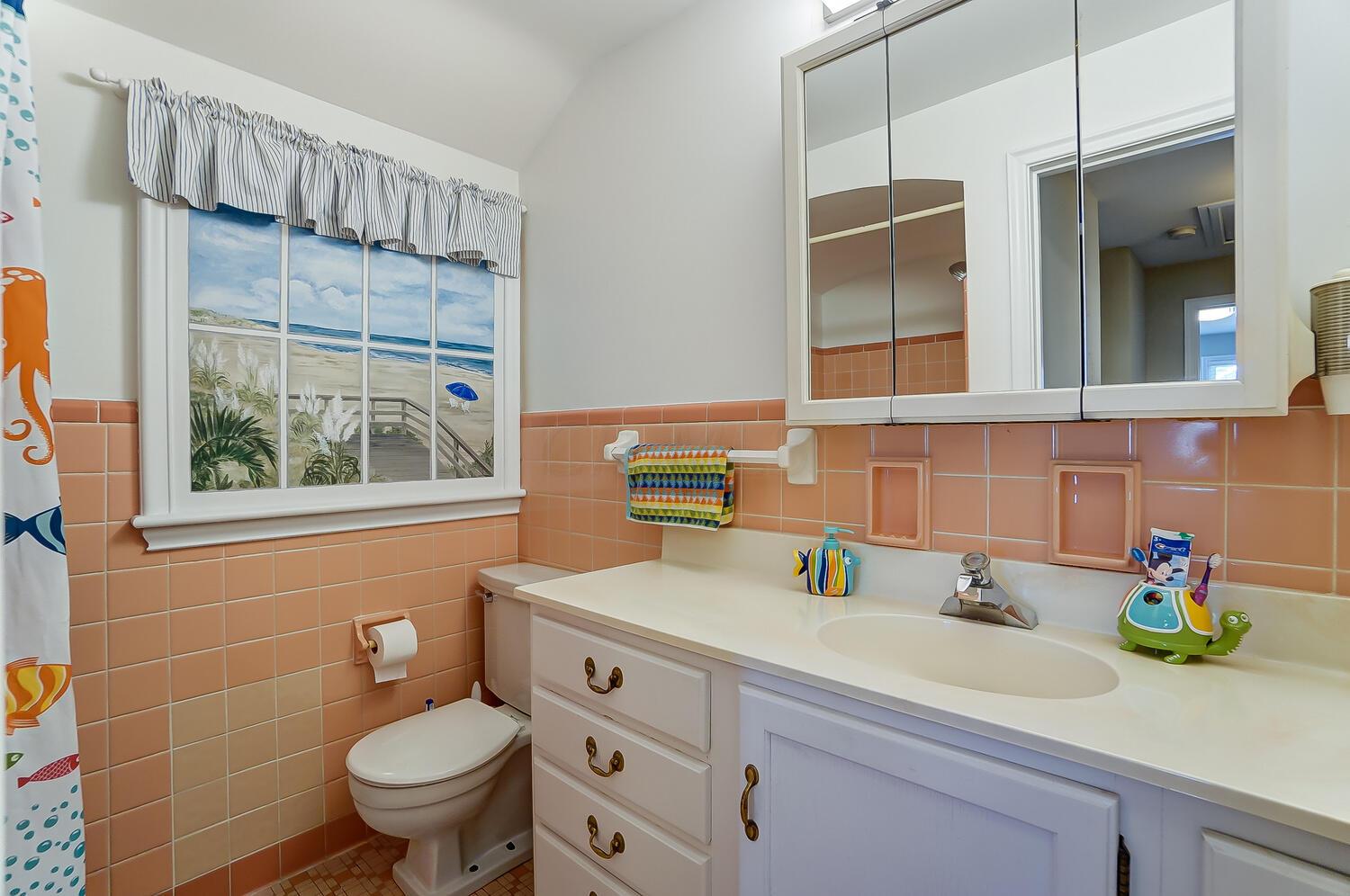 2710 Henthorn Road Columbus, OH 43221 - Photo 39 of 48 Full Bath Three