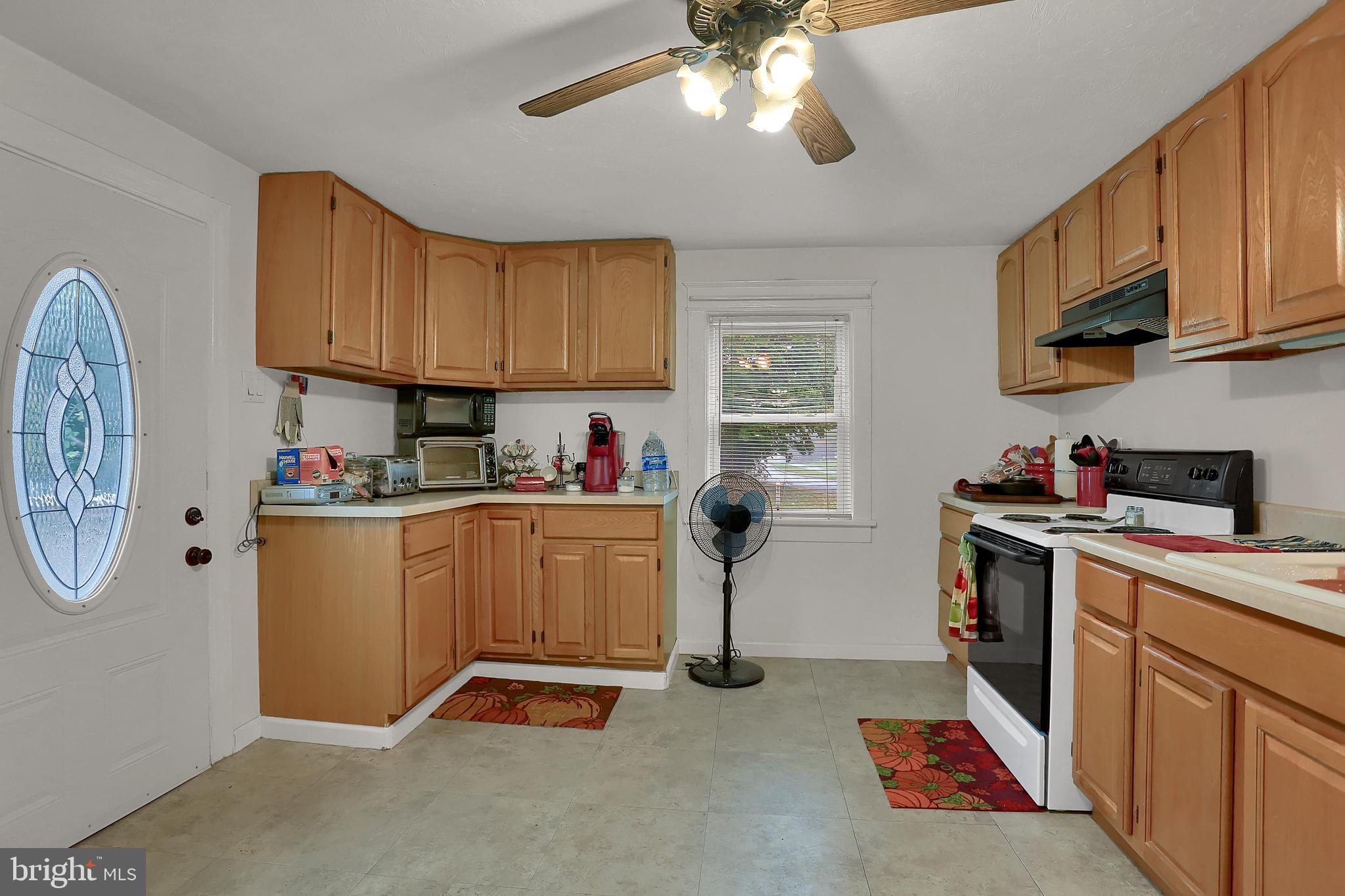 7 Longstown Road York, PA 17402 - Photo 4 of 26 Gallery Image 4