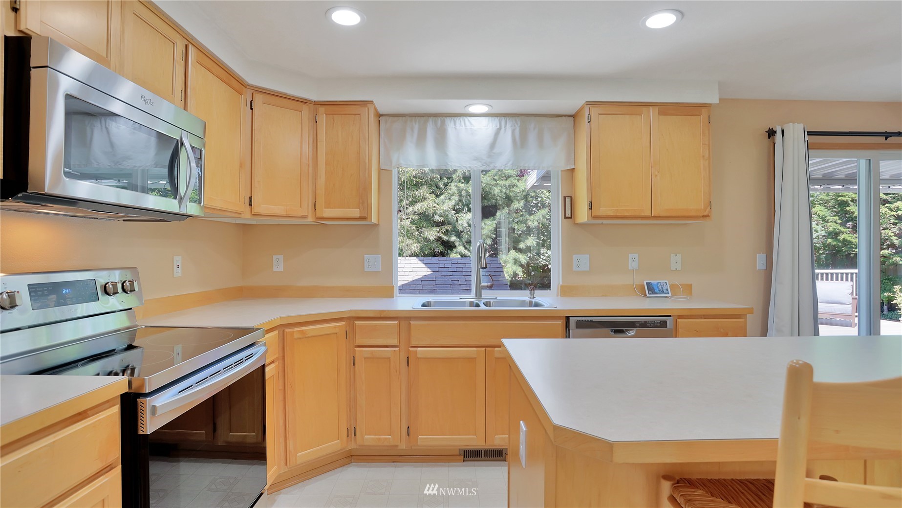 14724 Southeast 185th Place Renton, WA 98058 - Photo 10 of 31 Gallery Image 10