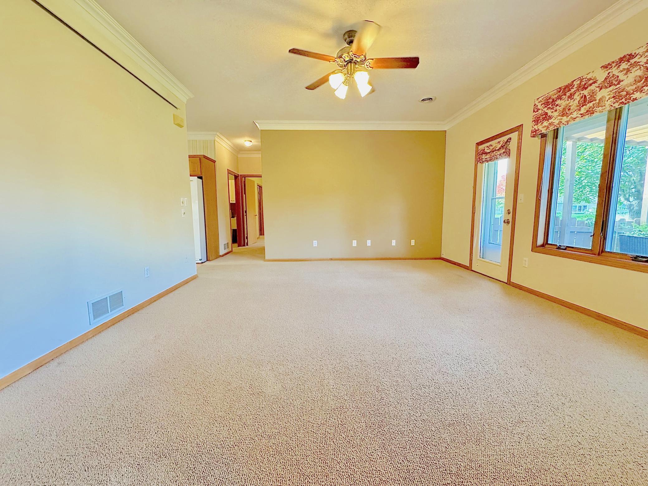 1112 Travis Road Marshall, MN 56258 - Photo 10 of 17 Gallery Image 10