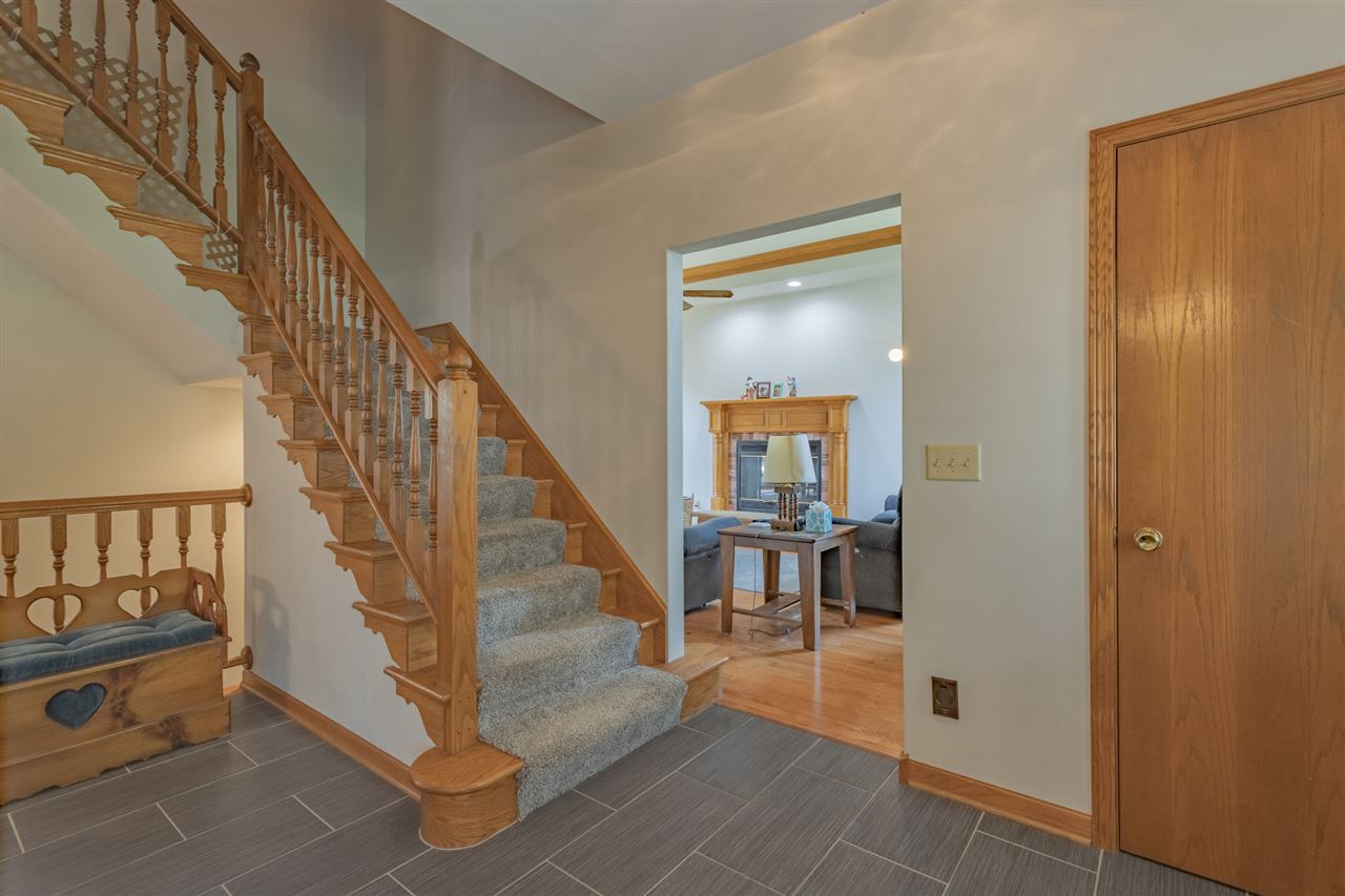 11463 Ridgecrest Drive Roscoe, IL 61073 - Photo 14 of 40 Gallery Image 14