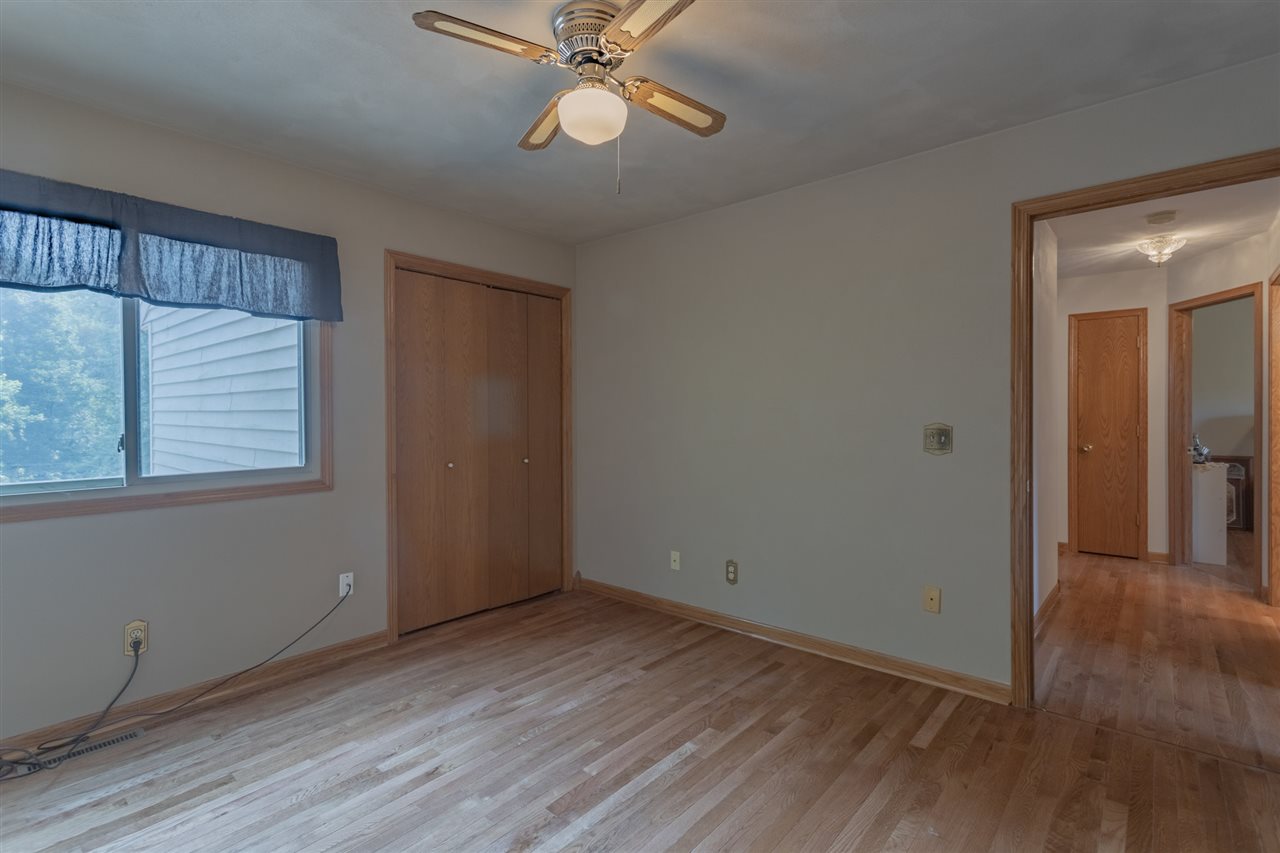 11463 Ridgecrest Drive Roscoe, IL 61073 - Photo 21 of 40 Gallery Image 21