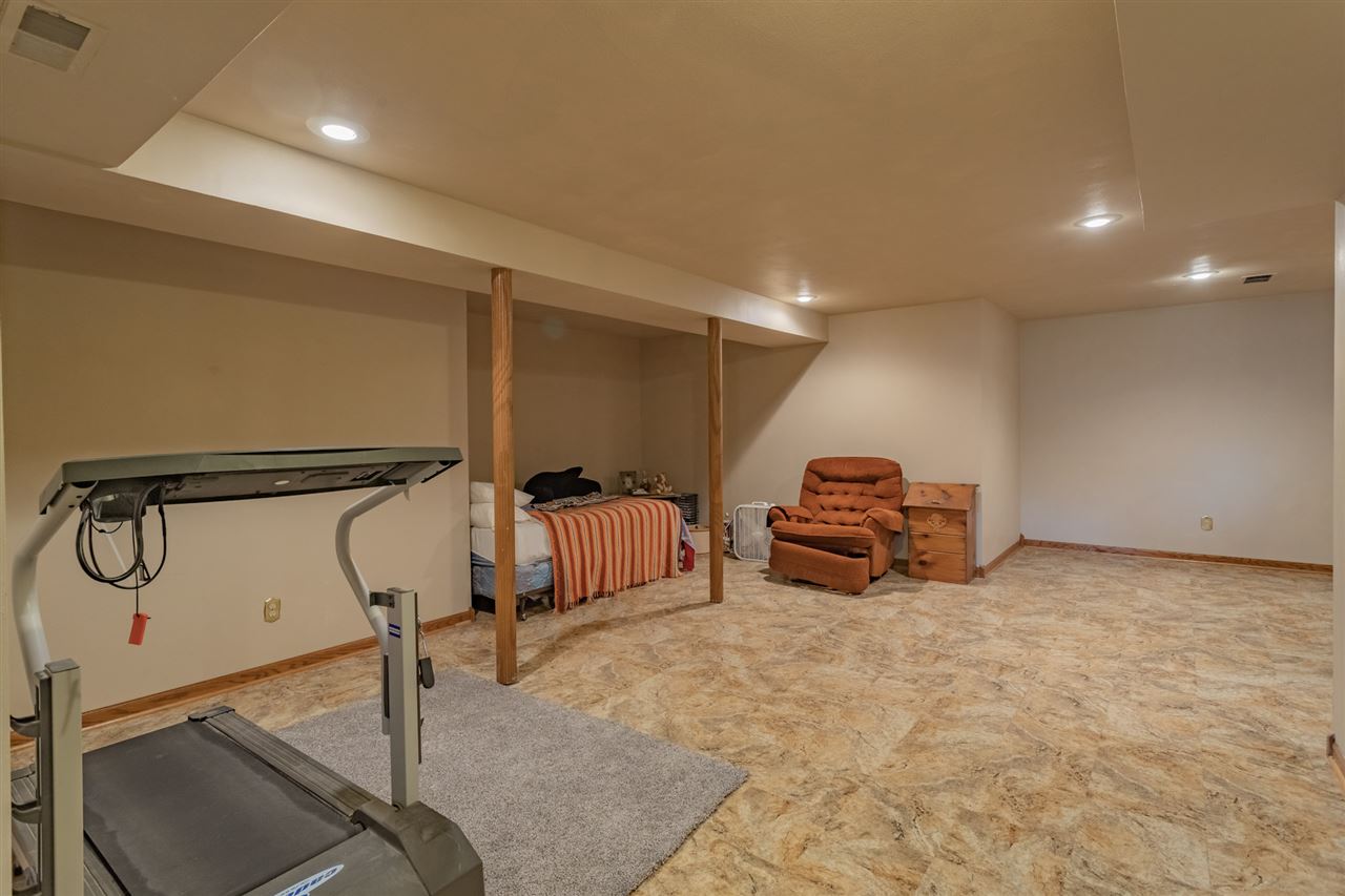 11463 Ridgecrest Drive Roscoe, IL 61073 - Photo 27 of 40 Gallery Image 27