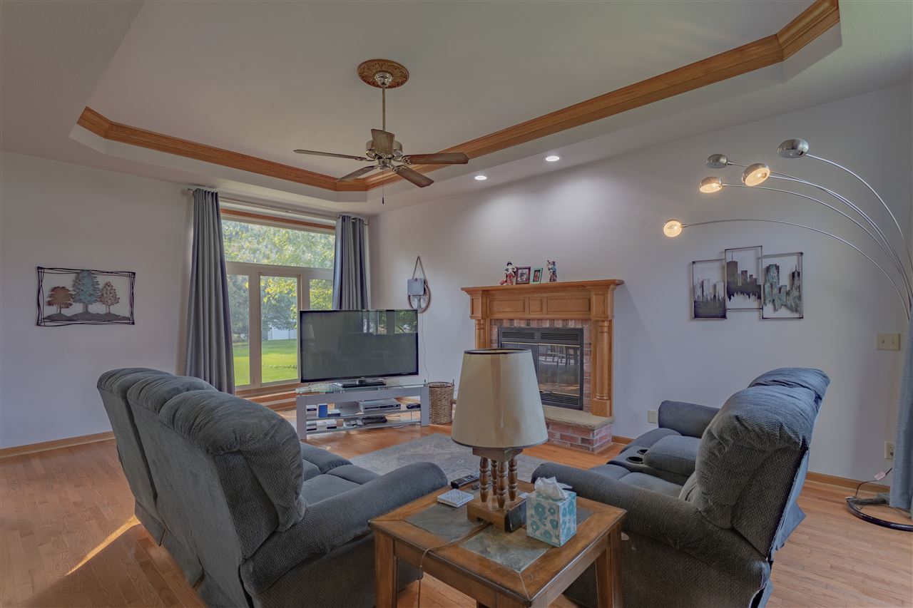 11463 Ridgecrest Drive Roscoe, IL 61073 - Photo 6 of 40 Gallery Image 6