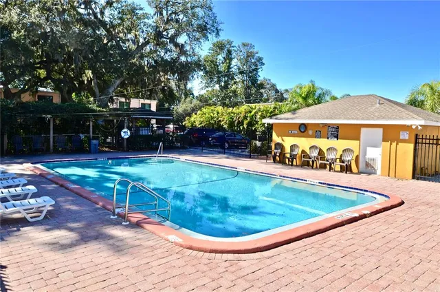 $1,350 | 5310 26th Street West, Unit 202, Bradenton, FL 34207