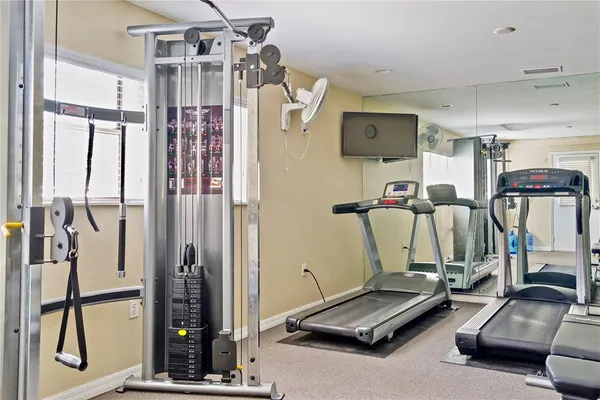 $1,300 | 5310 26th Street West, Unit 202, Bradenton, FL 34207