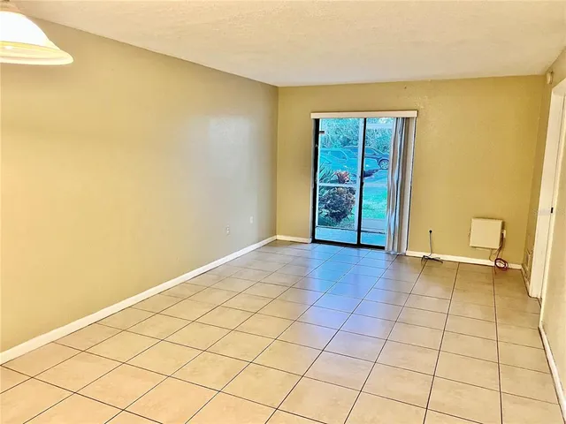 $1,350 | 5310 26th Street West, Unit 202, Bradenton, FL 34207