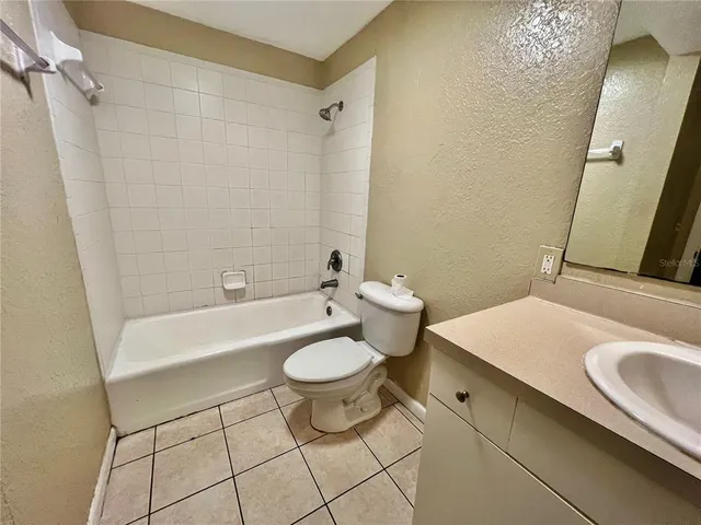 $1,350 | 5310 26th Street West, Unit 202, Bradenton, FL 34207