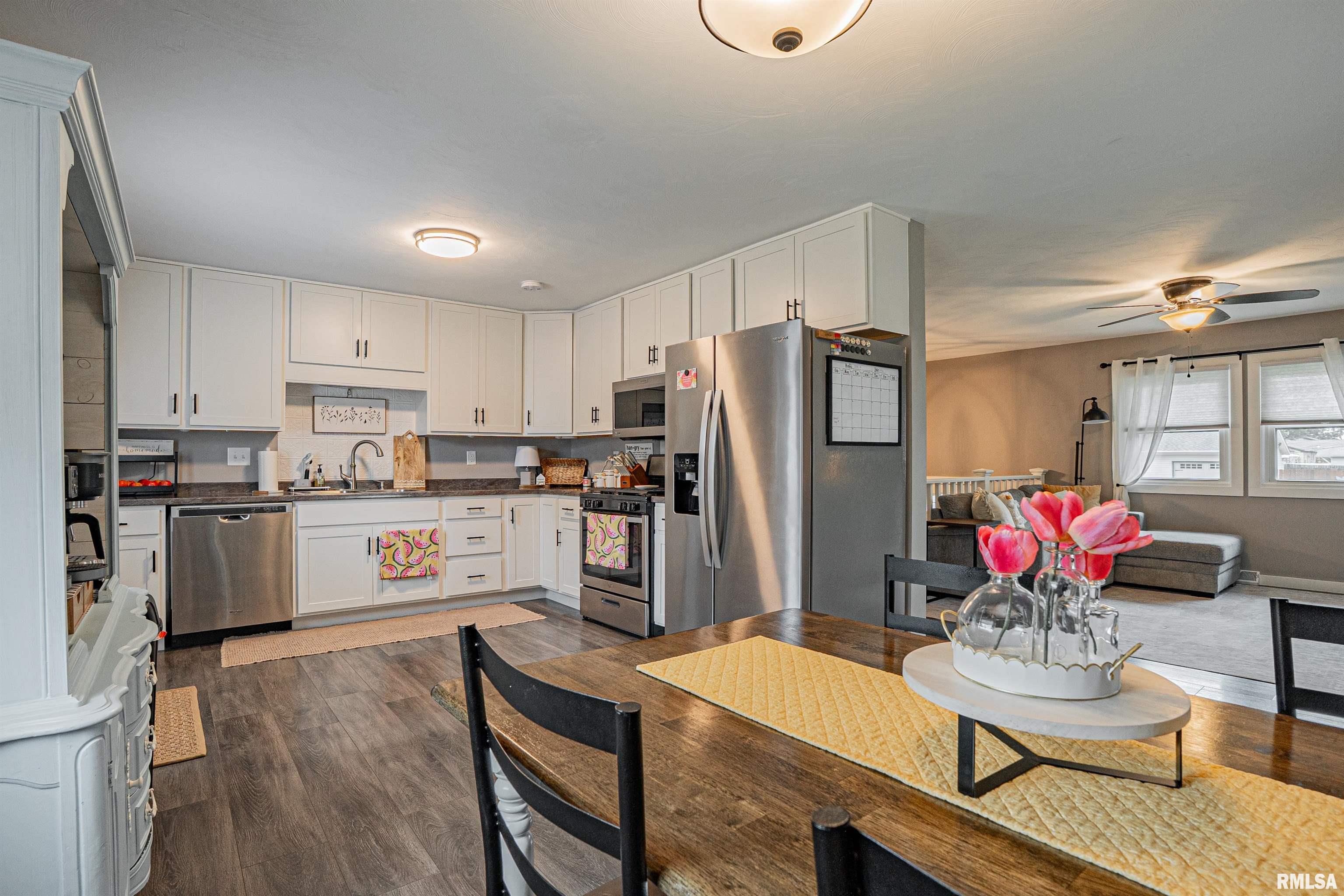 424 Lexington Drive Rochester, IL 62563 - Photo 9 of 34