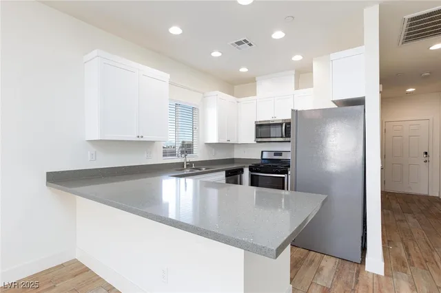 $1,800 | 1410 Pink Dawn Drive, Henderson, NV 89014