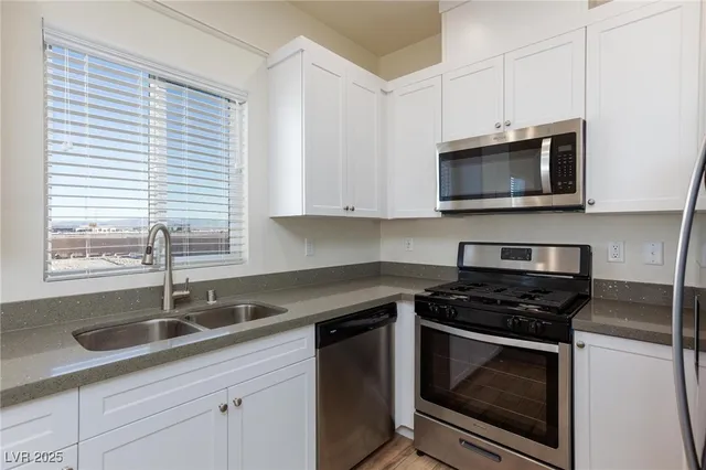 $1,800 | 1410 Pink Dawn Drive, Henderson, NV 89014