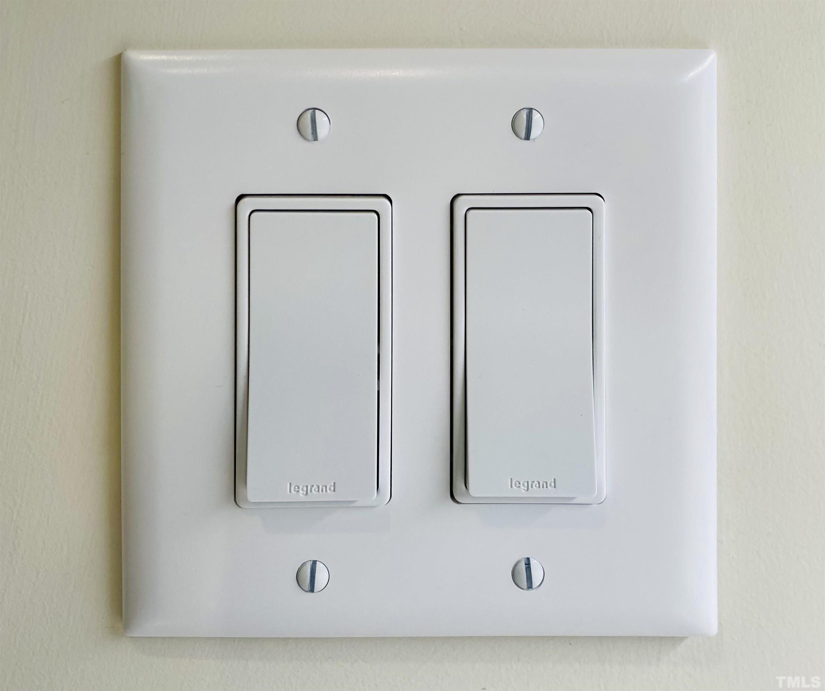 3028 Eden Harbor Court Raleigh, NC 27613 - Photo 9 of 32 a bathroom with mirror and window