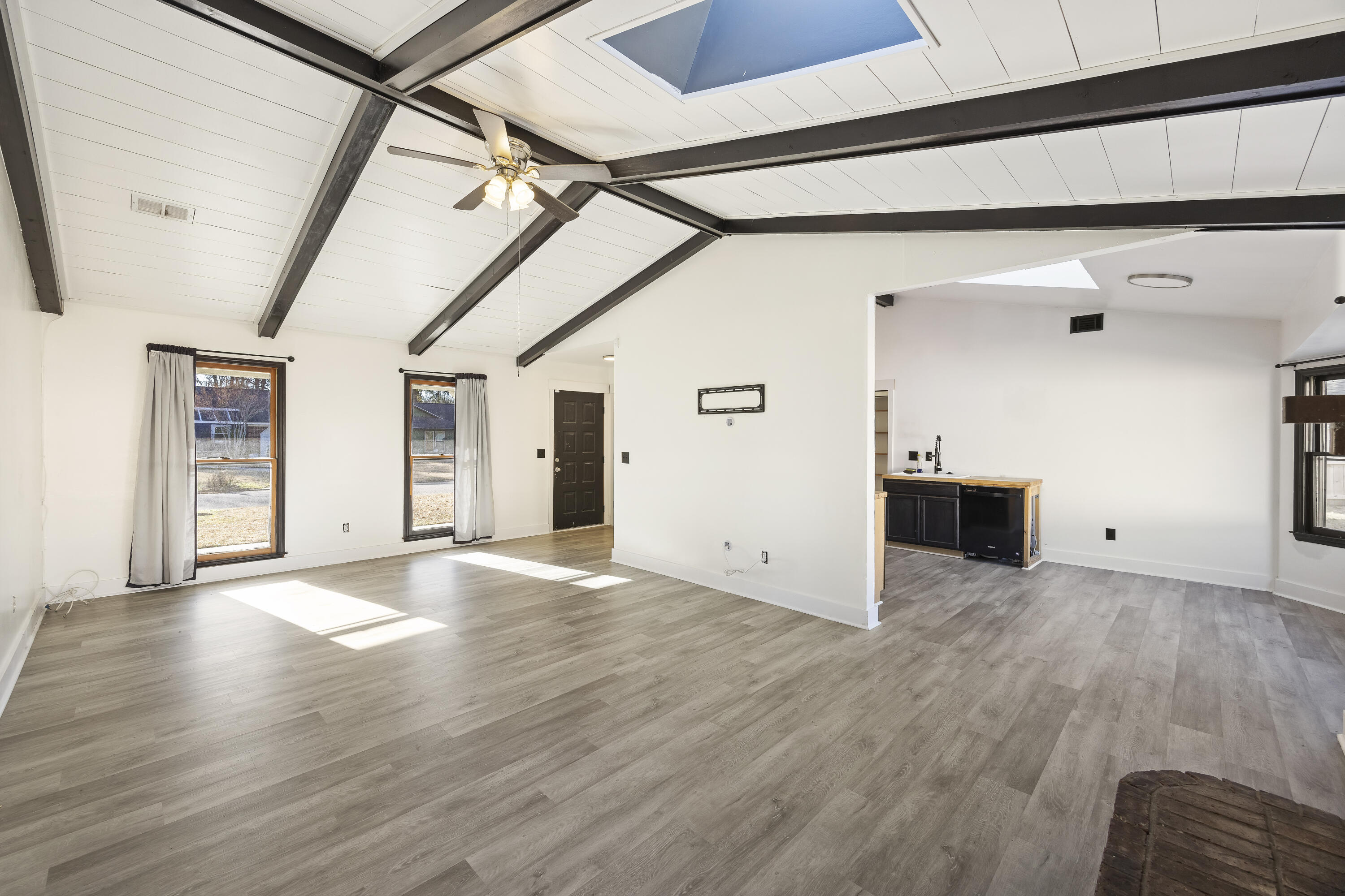 504 Temple Road Ladson, SC 29456 - Photo 2 of 25 243A9798