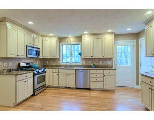 81 Frost Road Tyngsborough, MA 01879 - Photo 9 of 30 Gallery Image 9