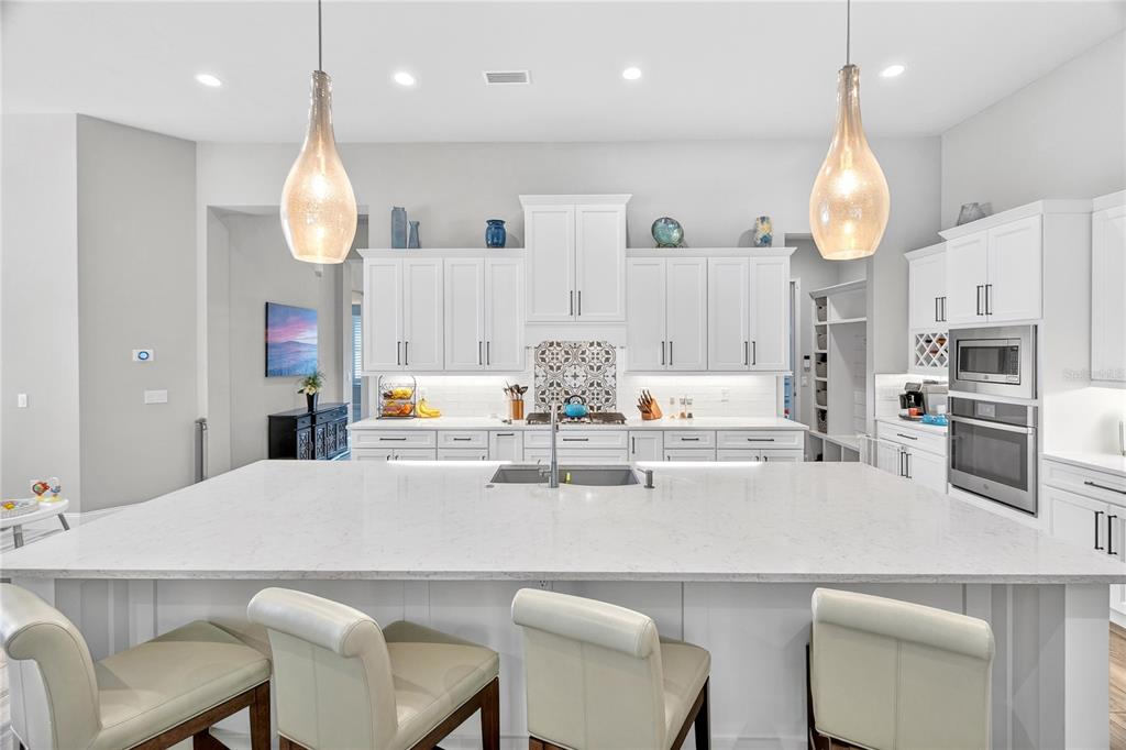 3653 Southwest 109th Way Gainesville, FL 32608 - Photo 3 of 38