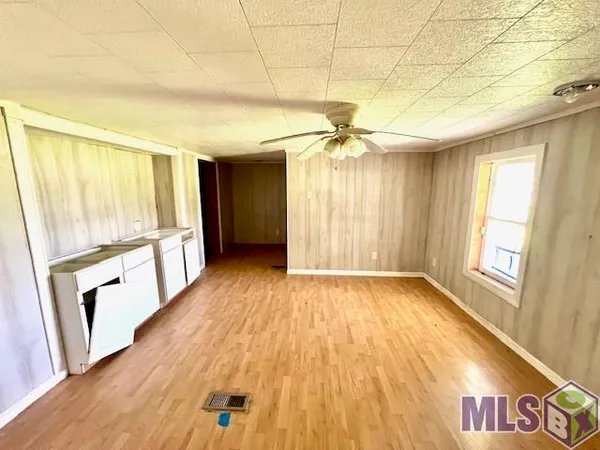 $82,000 | 204 Floral Street, Gray, LA 70359