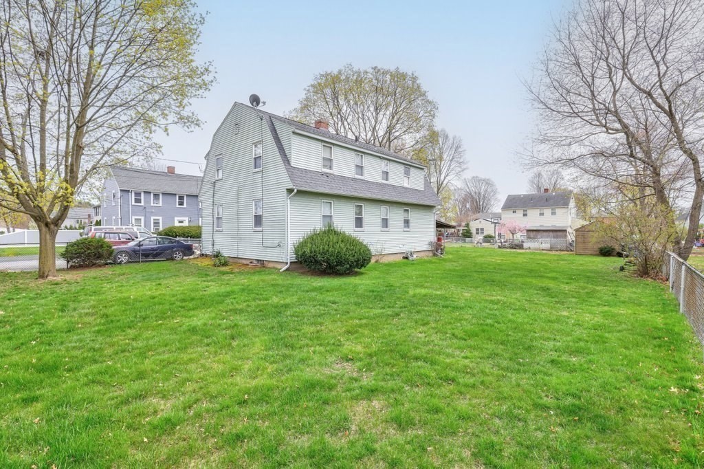 10-12 Corregidor Road Framingham, MA 01702 - Photo 4 of 37 Gallery Image 4