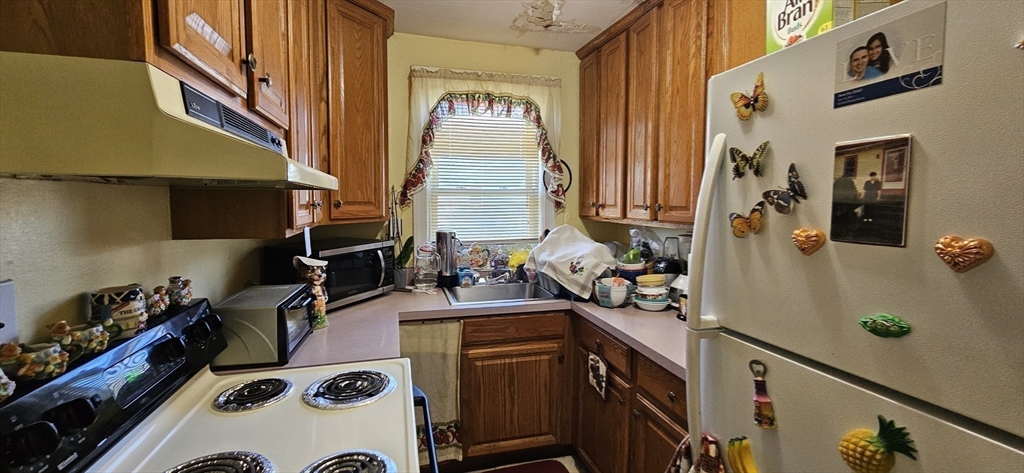 10-12 Corregidor Road Framingham, MA 01702 - Photo 8 of 37 Gallery Image 8