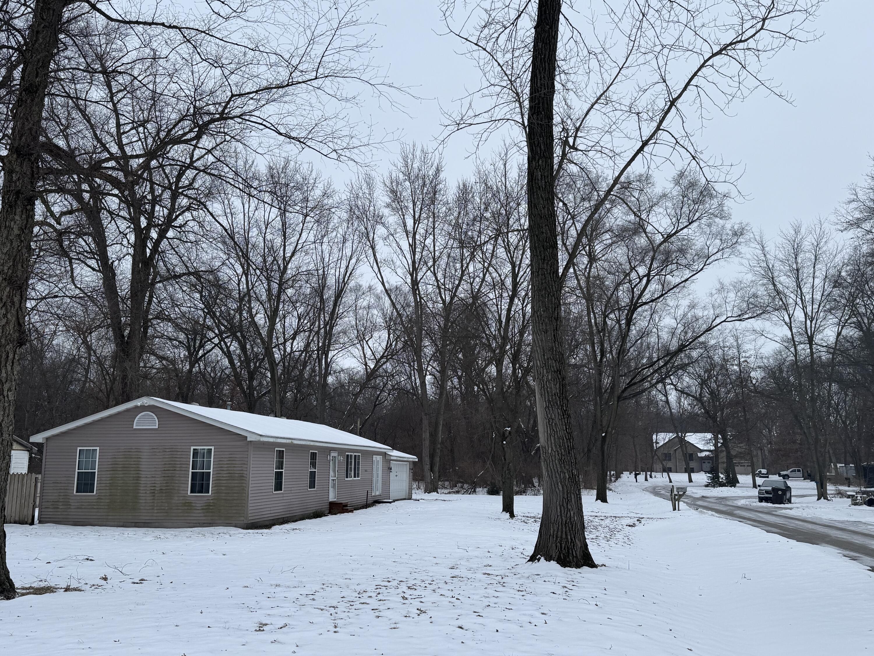 10683 North 253 East Demotte, IN 46310 - Photo 2 of 18 3000x2250