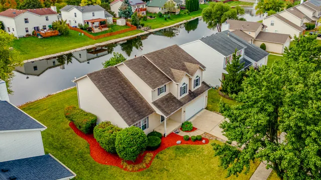 $374,000 | 5302 Meadowbrook Street, Plainfield, IL 60586