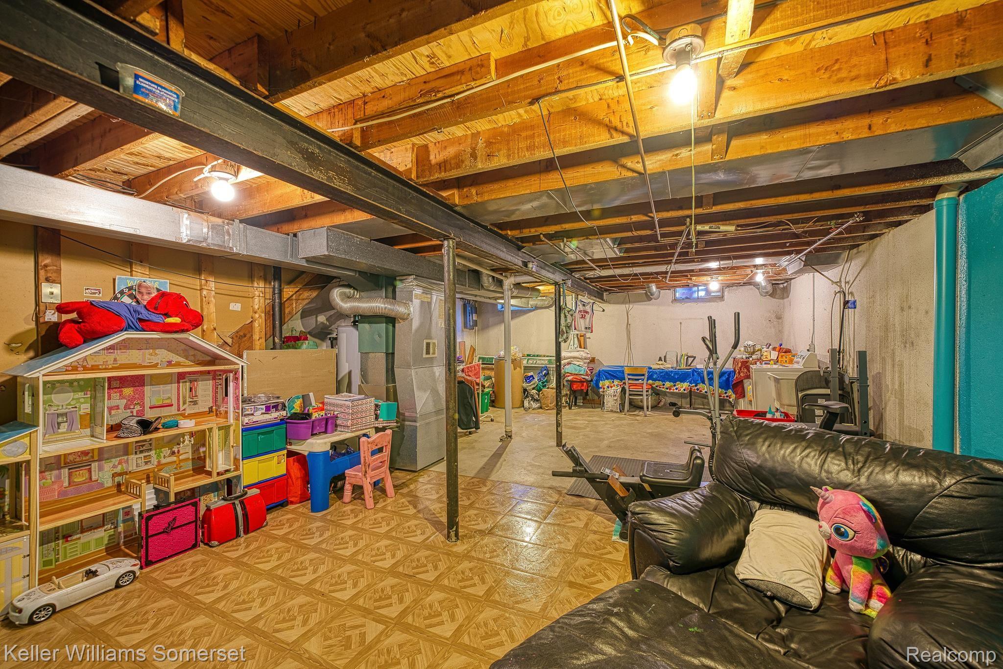 24035 Greenhill Road Warren, MI 48091 - Photo 25 of 26 Gallery Image 25