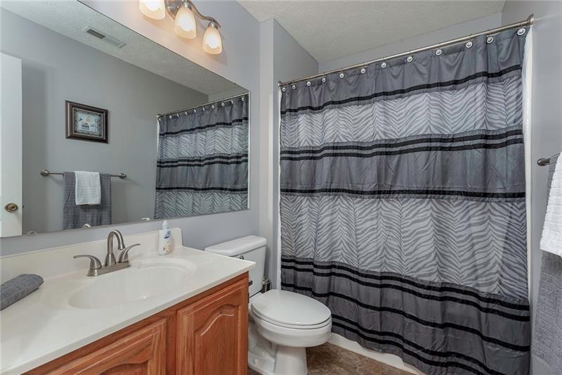 686 Gamble Road Oakdale, PA 15071 - Photo 18 of 25 Gallery Image 18
