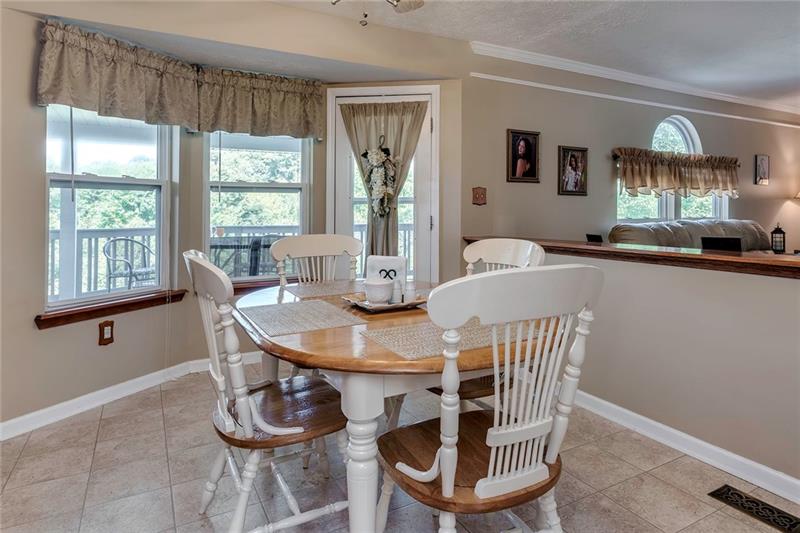 686 Gamble Road Oakdale, PA 15071 - Photo 9 of 25 Gallery Image 9
