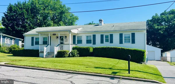$395,000 | 905 Oak Street, Frederick, MD 21703