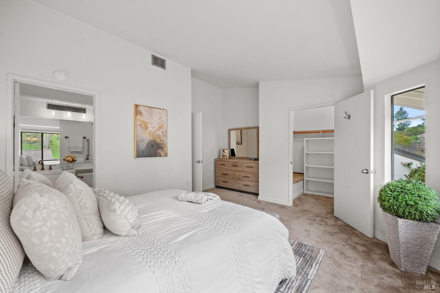 64 Village Circle San Rafael, CA 94903 - Photo 39 of 62