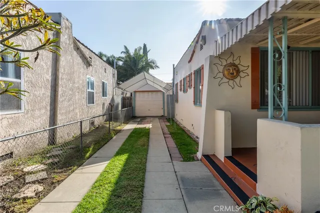 $675,000 | 1228 East 64th Street, Long Beach, CA 90805
