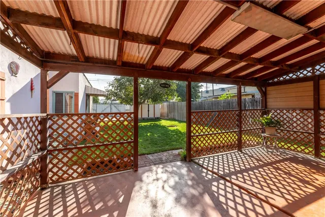 $675,000 | 1228 East 64th Street, Long Beach, CA 90805