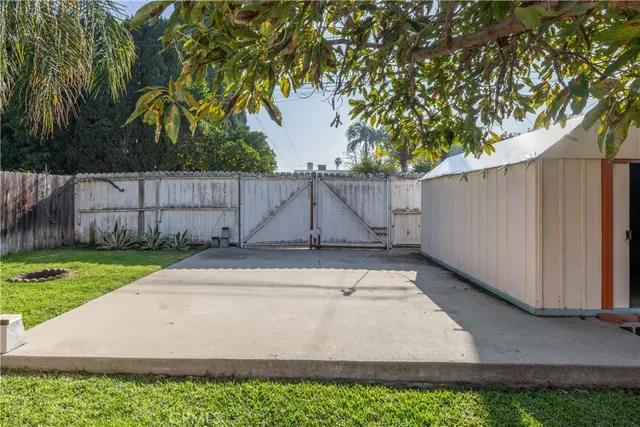 $675,000 | 1228 East 64th Street, Long Beach, CA 90805