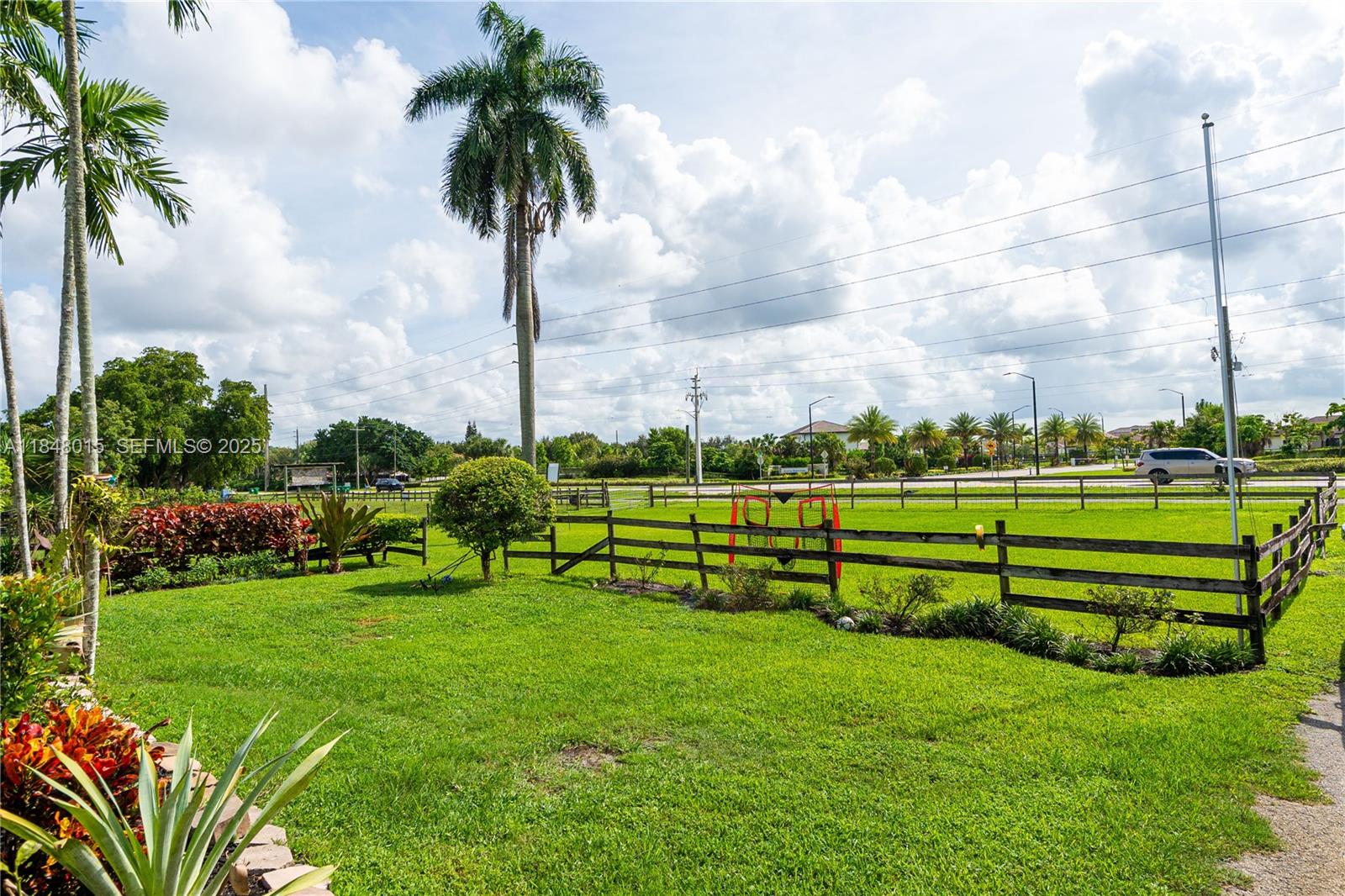 1921 Southwest 112th Avenue Davie, FL 33325 - Photo 15 of 27
