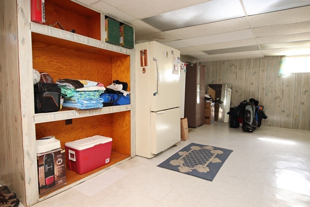 34 Adams Avenue Saugus, MA 01906 - Photo 31 of 42
