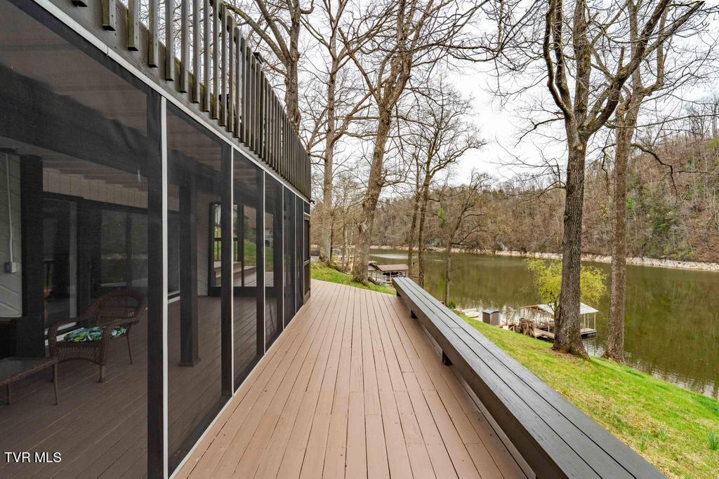 487 Lakeshore Road Bluff City, TN 37618 - Photo 35 of 78 487 Lakeshore Dr (53 of 120)