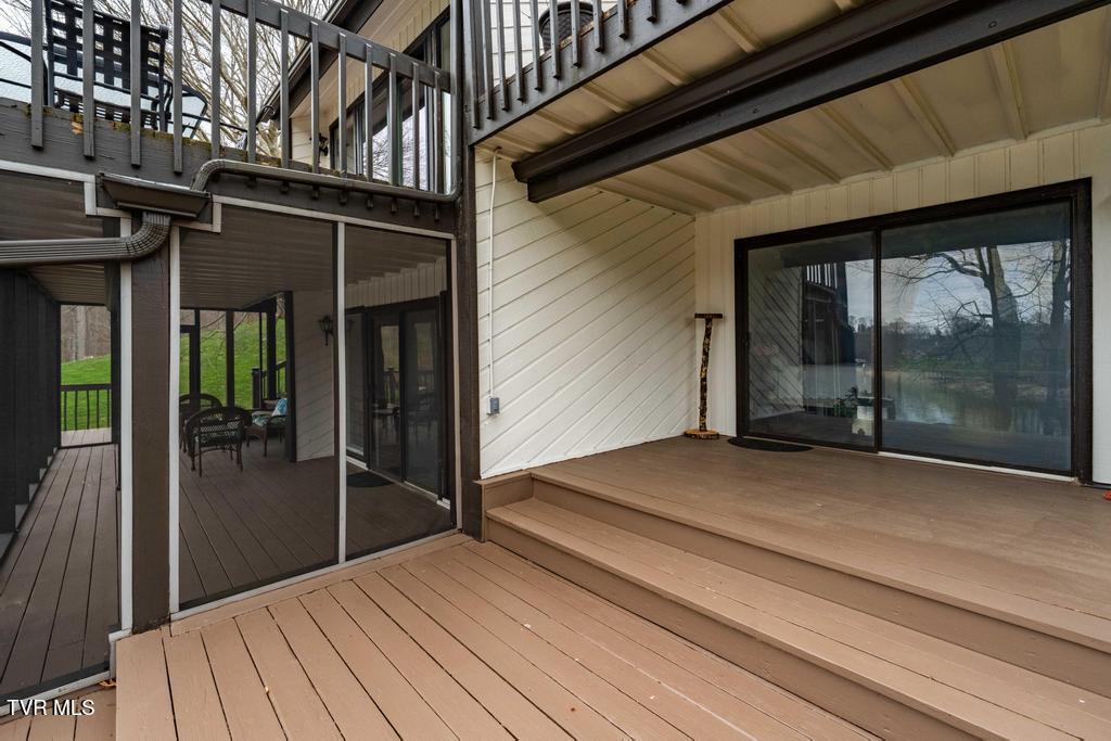 487 Lakeshore Road Bluff City, TN 37618 - Photo 37 of 78 487 Lakeshore Dr (55 of 120)