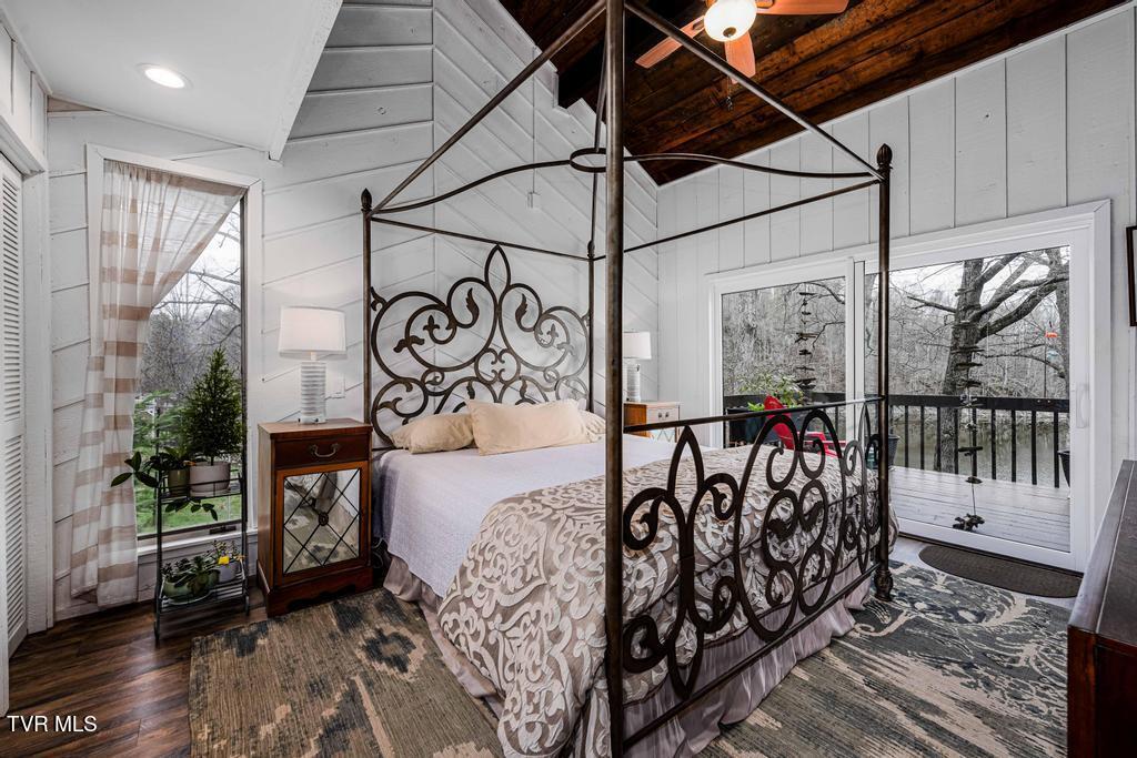 487 Lakeshore Road Bluff City, TN 37618 - Photo 53 of 78 487 Lakeshore Dr (98 of 120)