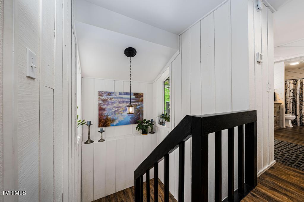 487 Lakeshore Road Bluff City, TN 37618 - Photo 55 of 78 487 Lakeshore Dr (101 of 120)