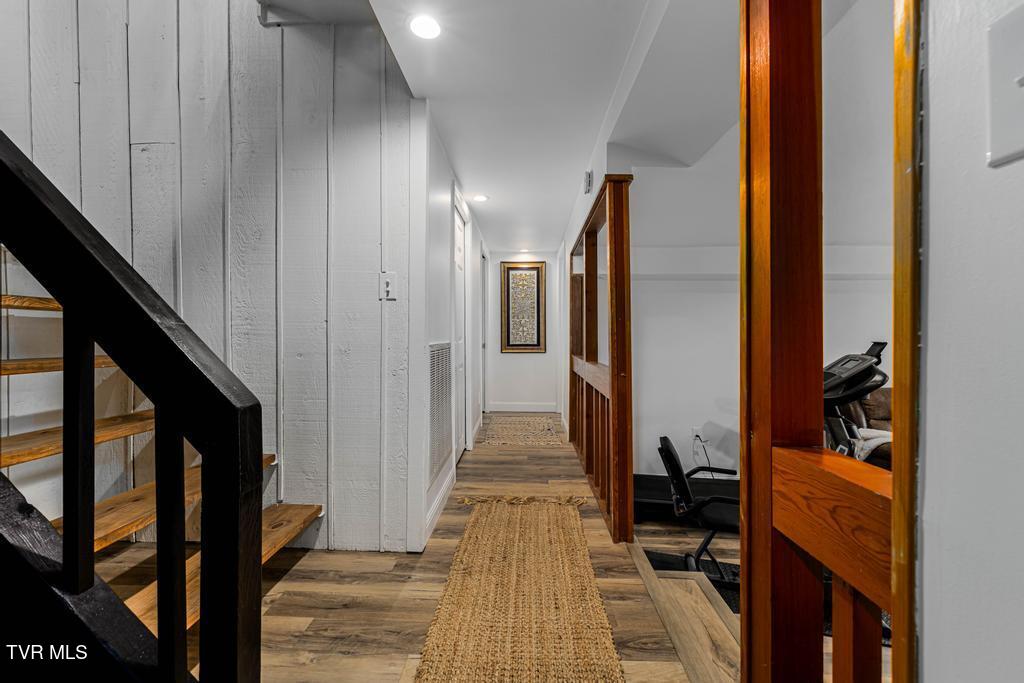 487 Lakeshore Road Bluff City, TN 37618 - Photo 59 of 78 487 Lakeshore Dr (105 of 120)