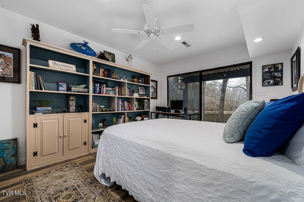 487 Lakeshore Road Bluff City, TN 37618 - Photo 63 of 78 487 Lakeshore Dr (110 of 120)