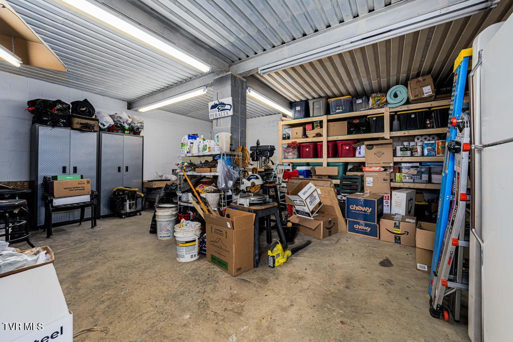 487 Lakeshore Road Bluff City, TN 37618 - Photo 70 of 78 487 Lakeshore Dr (116 of 120)