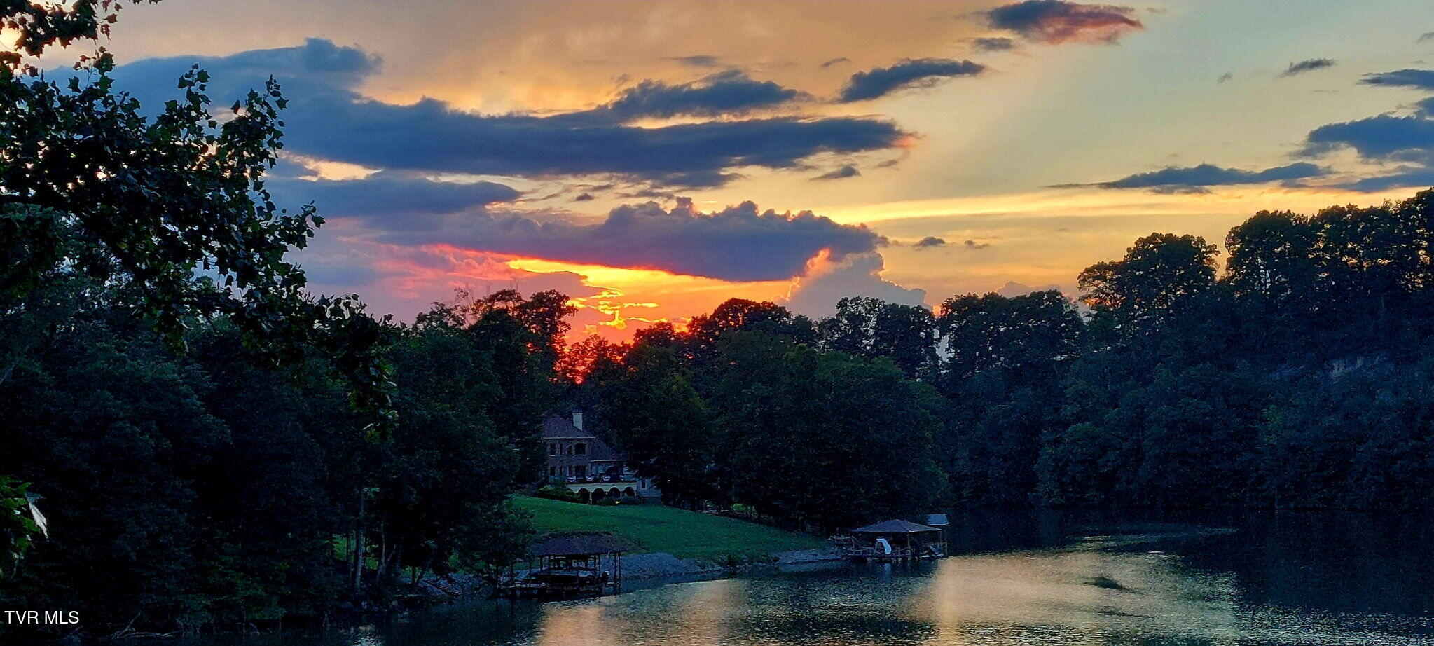 487 Lakeshore Road Bluff City, TN 37618 - Photo 76 of 78 Resized_20240807_202009_1774960928053