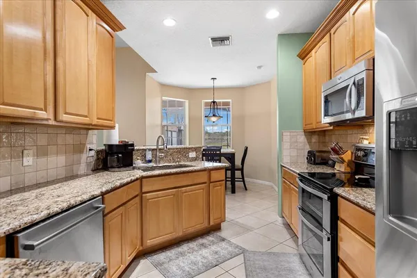 $475,000 | 31518 Nutmeg Avenue, Eustis, FL 32736