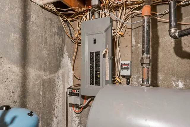 $685,000 | 17 Lester Road, Westport Island, ME 04578