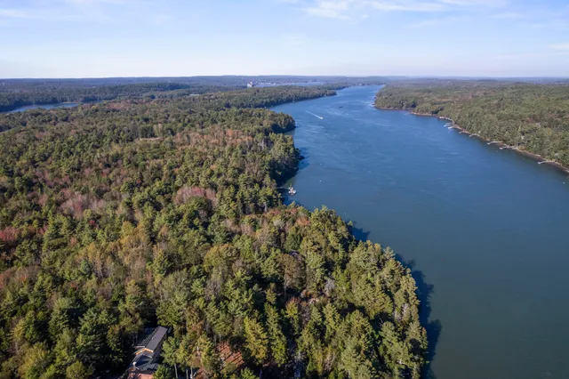 $685,000 | 17 Lester Road, Westport Island, ME 04578
