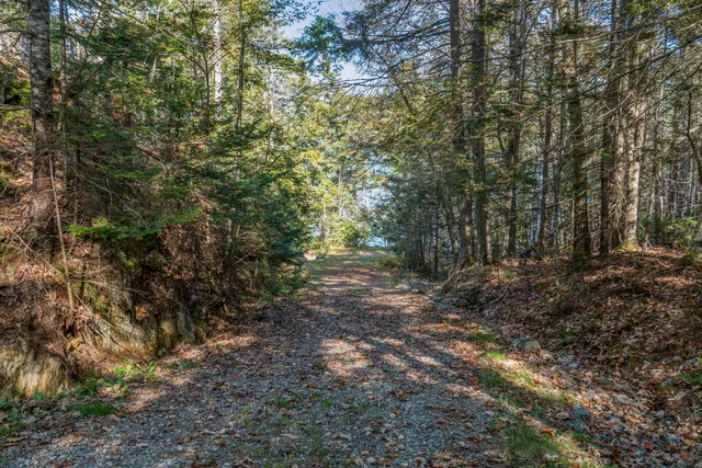 $685,000 | 17 Lester Road, Westport Island, ME 04578