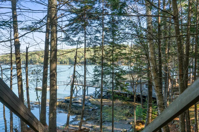 $685,000 | 17 Lester Road, Westport Island, ME 04578
