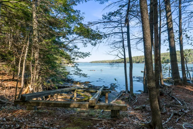$685,000 | 17 Lester Road, Westport Island, ME 04578