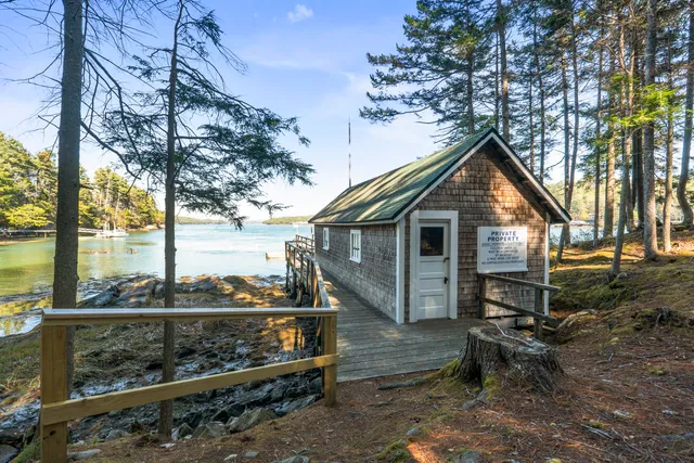 $685,000 | 17 Lester Road, Westport Island, ME 04578