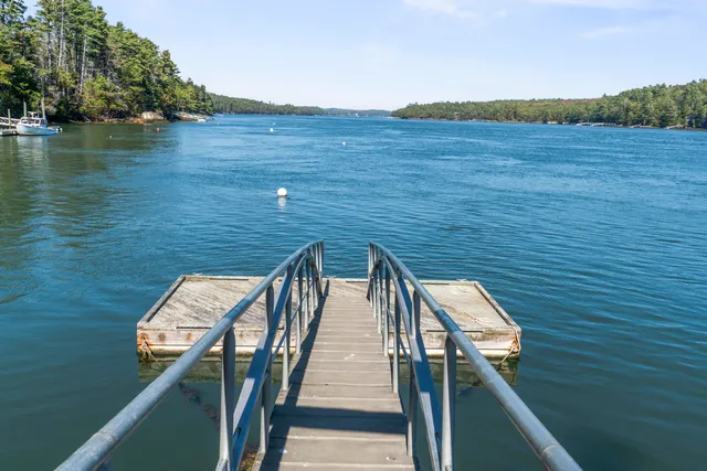 $685,000 | 17 Lester Road, Westport Island, ME 04578